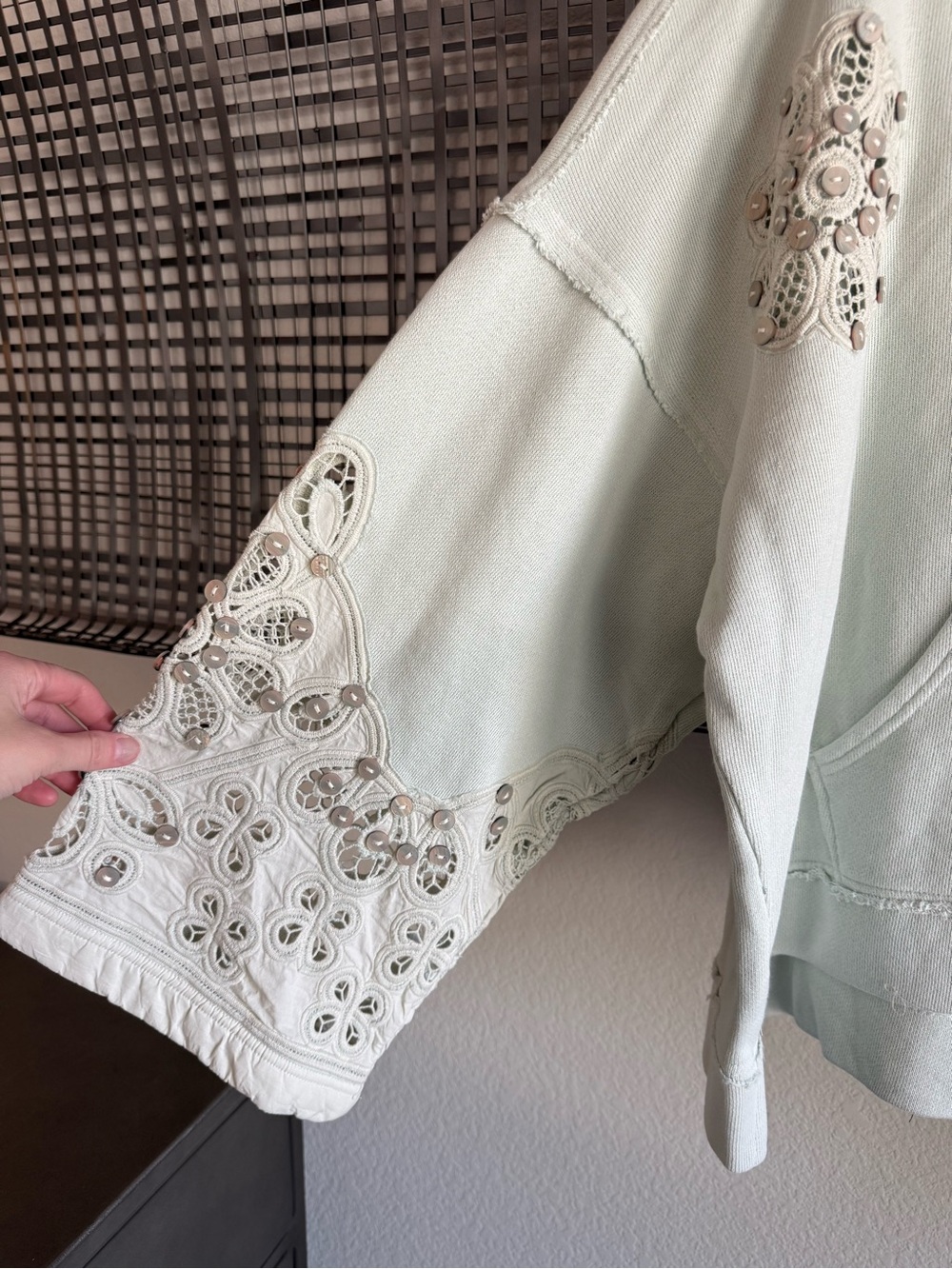 Free people By The Sea Sweatshirt - Picture 7 of 7